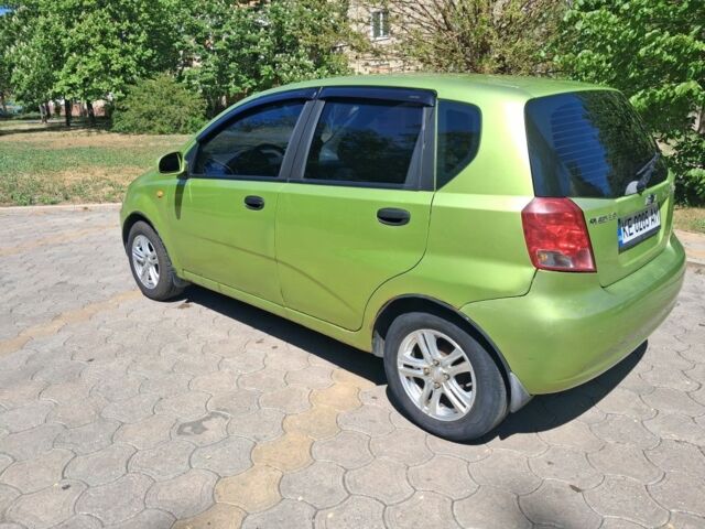 Зеленый Шевроле Авео, объемом двигателя 1.5 л и пробегом 230 тыс. км за 2500 $, фото 5 на Automoto.ua