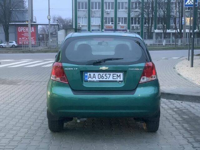 Зеленый Шевроле Авео, объемом двигателя 1.5 л и пробегом 212 тыс. км за 2950 $, фото 5 на Automoto.ua