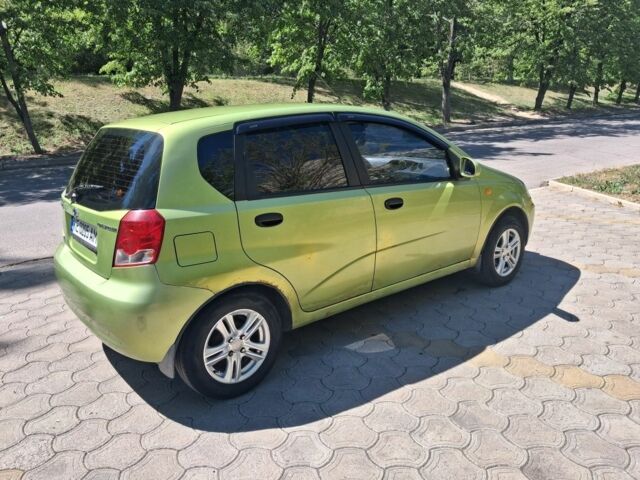 Зеленый Шевроле Авео, объемом двигателя 1.5 л и пробегом 230 тыс. км за 2500 $, фото 3 на Automoto.ua