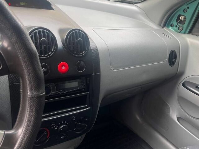 Зеленый Шевроле Авео, объемом двигателя 1.5 л и пробегом 200 тыс. км за 2500 $, фото 13 на Automoto.ua