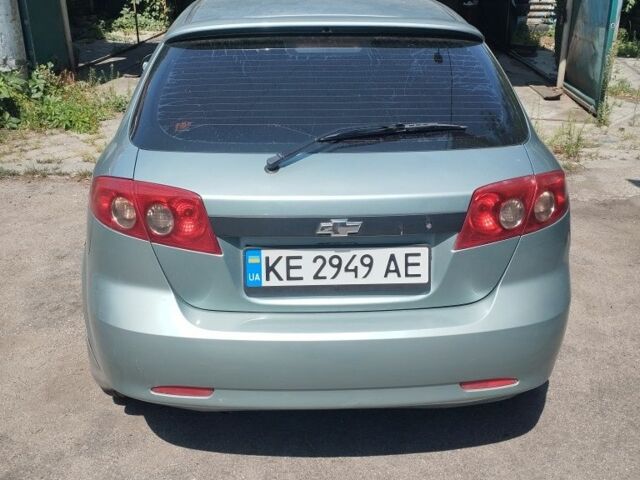 Зелений Шевроле Авео, об'ємом двигуна 1.6 л та пробігом 324 тис. км за 4000 $, фото 1 на Automoto.ua