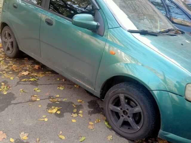 Зелений Шевроле Авео, об'ємом двигуна 1.5 л та пробігом 280 тис. км за 3300 $, фото 1 на Automoto.ua