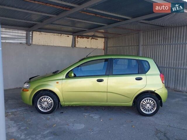 Зелений Шевроле Авео, об'ємом двигуна 1.5 л та пробігом 150 тис. км за 3500 $, фото 2 на Automoto.ua