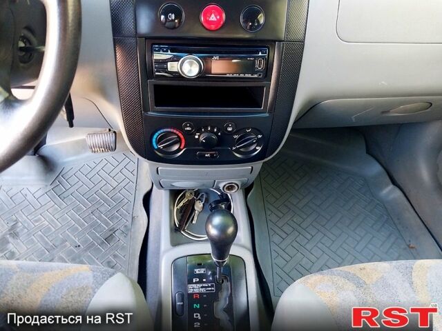 Зеленый Шевроле Авео, объемом двигателя 1.5 л и пробегом 149 тыс. км за 3600 $, фото 6 на Automoto.ua