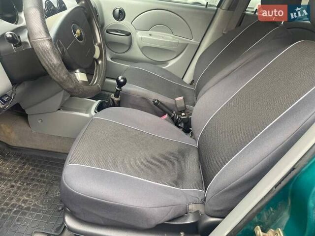 Зелений Шевроле Авео, об'ємом двигуна 1.5 л та пробігом 200 тис. км за 2500 $, фото 10 на Automoto.ua