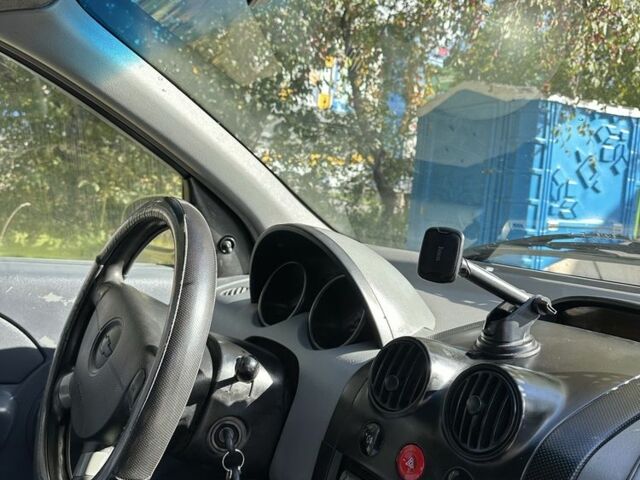 Зеленый Шевроле Авео, объемом двигателя 1.5 л и пробегом 221 тыс. км за 2500 $, фото 4 на Automoto.ua