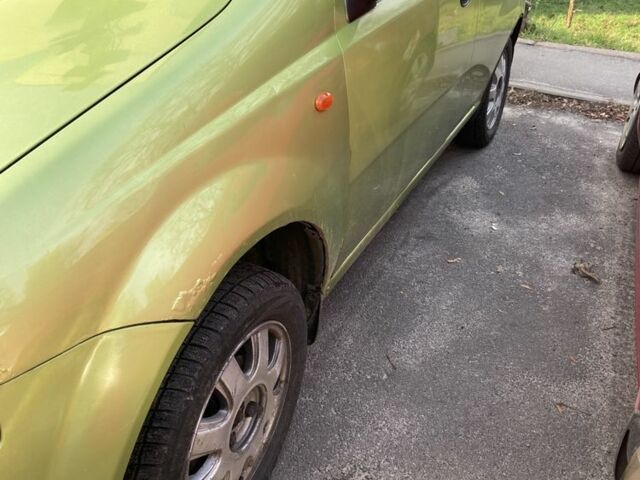 Зеленый Шевроле Авео, объемом двигателя 1.5 л и пробегом 240 тыс. км за 3500 $, фото 3 на Automoto.ua