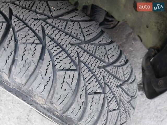 Зелений Шевроле Авео, об'ємом двигуна 1.5 л та пробігом 150 тис. км за 3500 $, фото 24 на Automoto.ua
