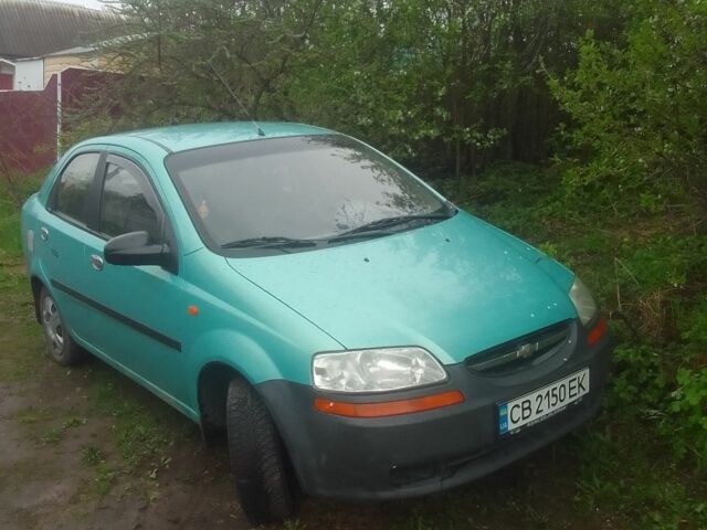 Зеленый Шевроле Авео, объемом двигателя 1.5 л и пробегом 250 тыс. км за 2300 $, фото 1 на Automoto.ua