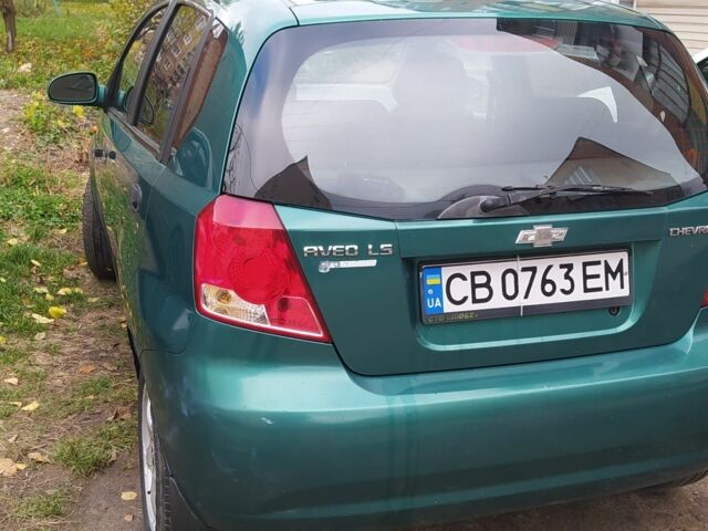 Зеленый Шевроле Авео, объемом двигателя 1.5 л и пробегом 270 тыс. км за 2500 $, фото 4 на Automoto.ua