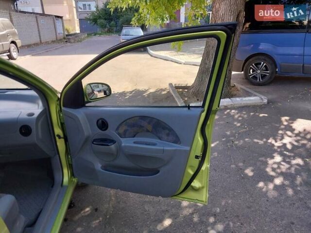 Зелений Шевроле Авео, об'ємом двигуна 1.5 л та пробігом 150 тис. км за 3500 $, фото 20 на Automoto.ua