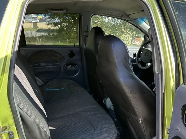 Зеленый Шевроле Авео, объемом двигателя 1.5 л и пробегом 221 тыс. км за 2500 $, фото 6 на Automoto.ua