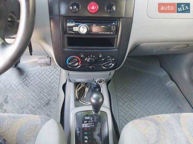 Зелений Шевроле Авео, об'ємом двигуна 1.5 л та пробігом 150 тис. км за 3500 $, фото 26 на Automoto.ua