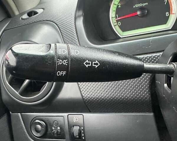 Зелений Шевроле Авео, об'ємом двигуна 1.5 л та пробігом 286 тис. км за 3600 $, фото 29 на Automoto.ua