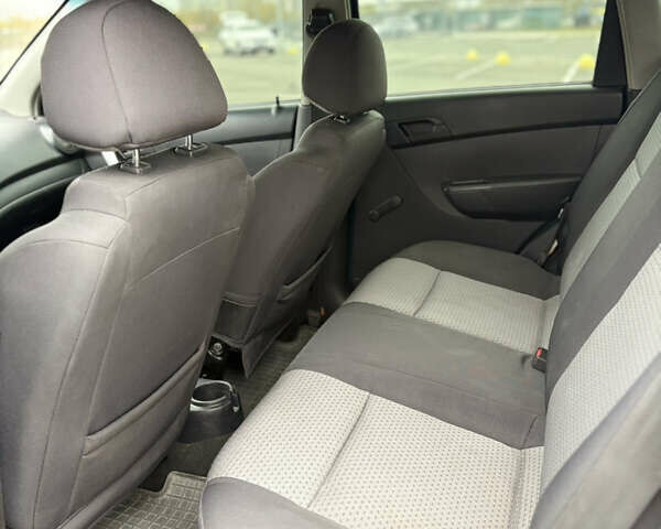 Зеленый Шевроле Авео, объемом двигателя 1.5 л и пробегом 104 тыс. км за 5250 $, фото 10 на Automoto.ua