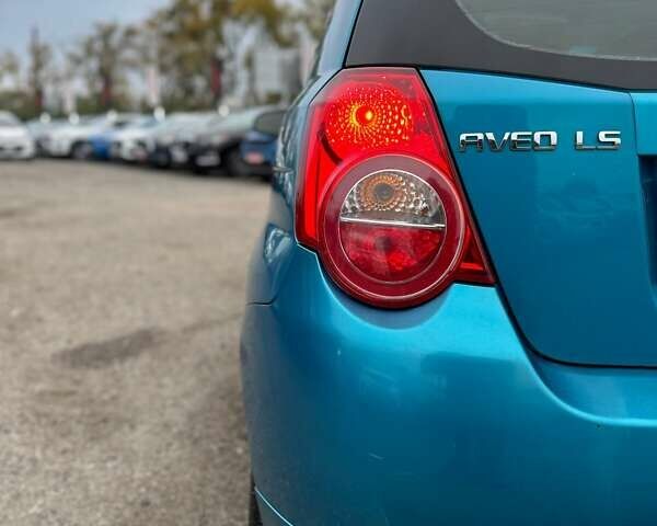 Зелений Шевроле Авео, об'ємом двигуна 1.5 л та пробігом 286 тис. км за 3600 $, фото 9 на Automoto.ua