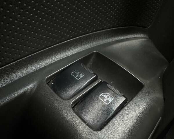 Зелений Шевроле Авео, об'ємом двигуна 2 л та пробігом 286 тис. км за 3600 $, фото 25 на Automoto.ua