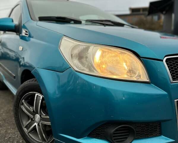 Зелений Шевроле Авео, об'ємом двигуна 1.5 л та пробігом 286 тис. км за 3600 $, фото 2 на Automoto.ua