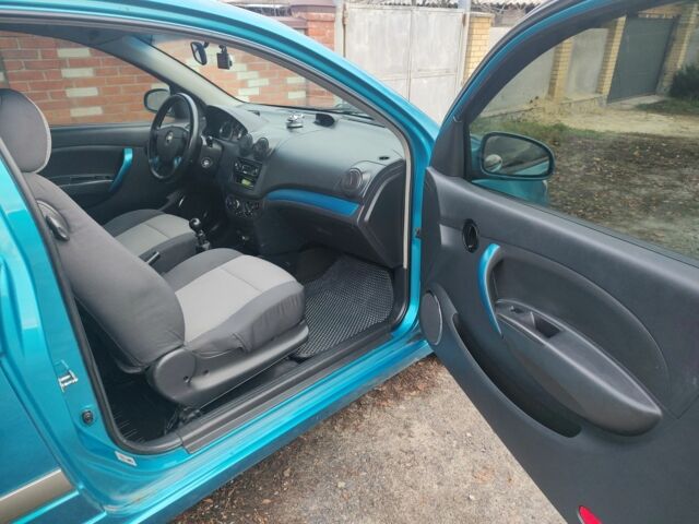 Зелений Шевроле Авео, об'ємом двигуна 1.5 л та пробігом 157 тис. км за 3200 $, фото 4 на Automoto.ua