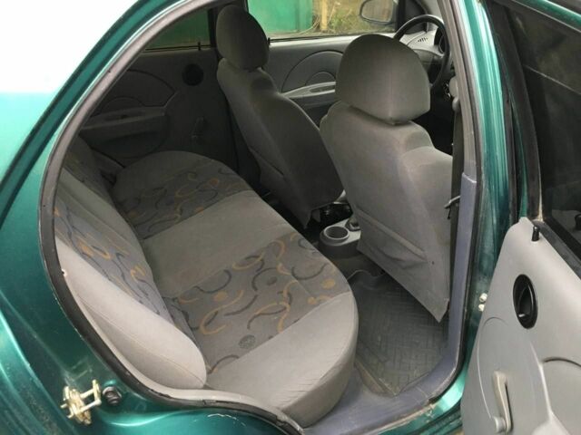 Зеленый Шевроле Авео, объемом двигателя 1.5 л и пробегом 260 тыс. км за 2150 $, фото 3 на Automoto.ua