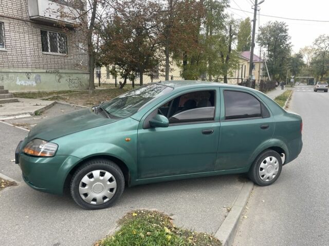 Зеленый Шевроле Авео, объемом двигателя 1.5 л и пробегом 10 тыс. км за 2000 $, фото 3 на Automoto.ua