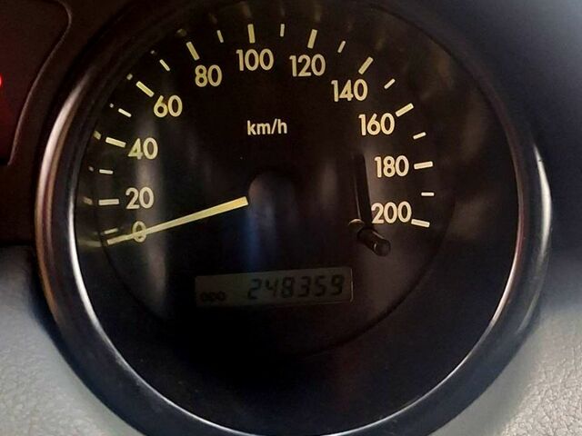 Зелений Шевроле Авео, об'ємом двигуна 1.5 л та пробігом 248 тис. км за 3300 $, фото 1 на Automoto.ua