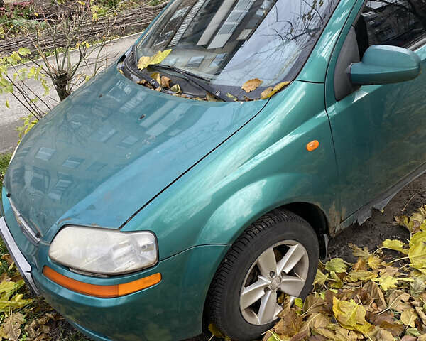 Зеленый Шевроле Авео, объемом двигателя 1.5 л и пробегом 400 тыс. км за 999 $, фото 1 на Automoto.ua