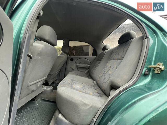 Зелений Шевроле Авео, об'ємом двигуна 1.5 л та пробігом 300 тис. км за 2350 $, фото 31 на Automoto.ua