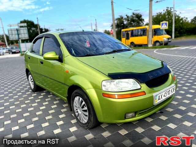 Зеленый Шевроле Авео, объемом двигателя 1.5 л и пробегом 250 тыс. км за 2600 $, фото 6 на Automoto.ua