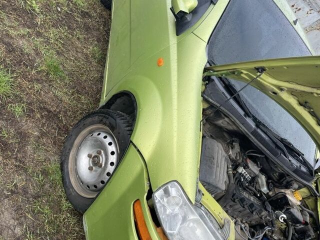 Зеленый Шевроле Авео, объемом двигателя 1.5 л и пробегом 368 тыс. км за 630 $, фото 2 на Automoto.ua