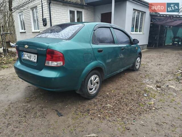 Зелений Шевроле Авео, об'ємом двигуна 1.5 л та пробігом 211 тис. км за 2500 $, фото 4 на Automoto.ua