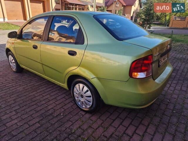 Зеленый Шевроле Авео, объемом двигателя 1.5 л и пробегом 223 тыс. км за 1850 $, фото 3 на Automoto.ua