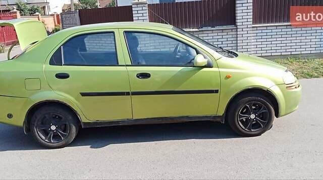 Зеленый Шевроле Авео, объемом двигателя 1.5 л и пробегом 237 тыс. км за 1800 $, фото 4 на Automoto.ua