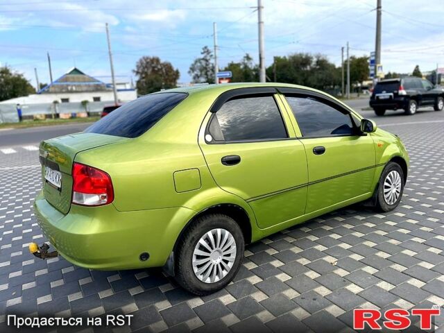 Зеленый Шевроле Авео, объемом двигателя 1.5 л и пробегом 250 тыс. км за 2600 $, фото 4 на Automoto.ua