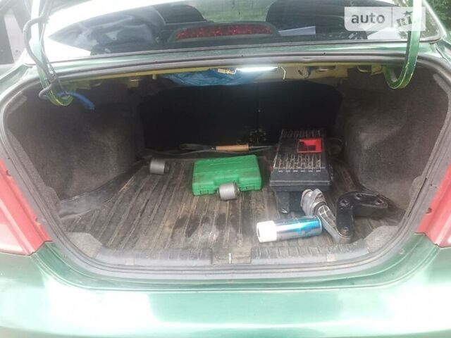 Зеленый Шевроле Авео, объемом двигателя 1.5 л и пробегом 305 тыс. км за 2000 $, фото 15 на Automoto.ua