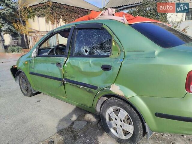 Зеленый Шевроле Авео, объемом двигателя 1.5 л и пробегом 100 тыс. км за 1300 $, фото 6 на Automoto.ua