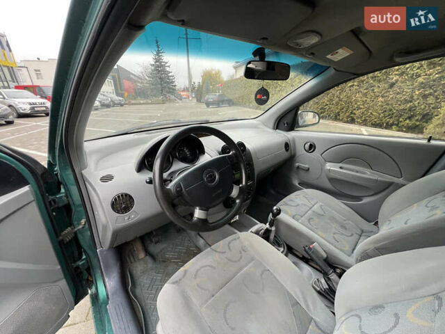 Зелений Шевроле Авео, об'ємом двигуна 1.5 л та пробігом 300 тис. км за 2350 $, фото 25 на Automoto.ua