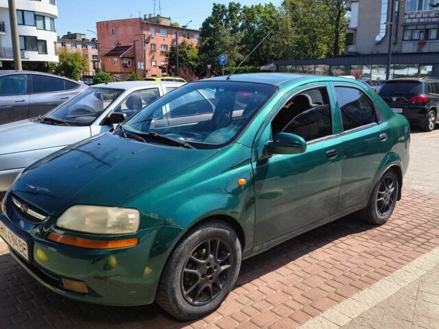 Зелений Шевроле Авео, об'ємом двигуна 1.5 л та пробігом 350 тис. км за 1800 $, фото 1 на Automoto.ua