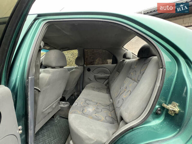 Зелений Шевроле Авео, об'ємом двигуна 1.5 л та пробігом 300 тис. км за 2350 $, фото 30 на Automoto.ua