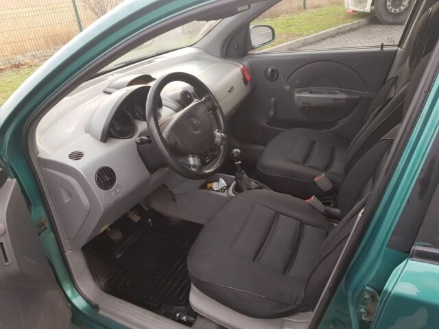 Зеленый Шевроле Авео, объемом двигателя 1.5 л и пробегом 240 тыс. км за 2500 $, фото 6 на Automoto.ua