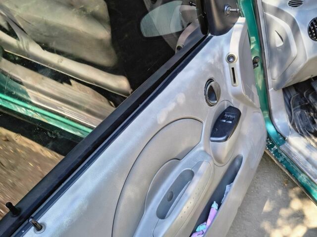 Зелений Шевроле Авео, об'ємом двигуна 1.5 л та пробігом 350 тис. км за 1800 $, фото 3 на Automoto.ua