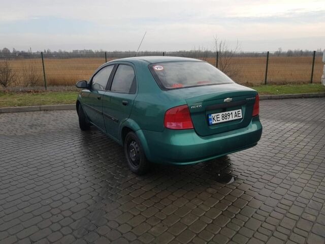 Зеленый Шевроле Авео, объемом двигателя 1.5 л и пробегом 240 тыс. км за 2500 $, фото 5 на Automoto.ua
