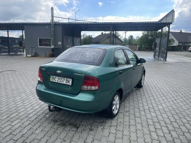 Зеленый Шевроле Авео, объемом двигателя 1.5 л и пробегом 250 тыс. км за 2350 $, фото 4 на Automoto.ua