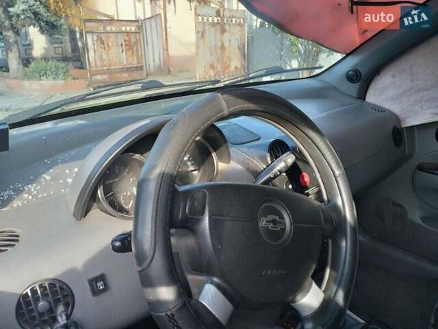 Зеленый Шевроле Авео, объемом двигателя 1.5 л и пробегом 100 тыс. км за 1300 $, фото 3 на Automoto.ua