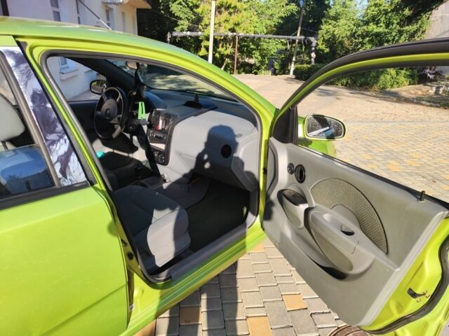 Зелений Шевроле Авео, об'ємом двигуна 1.5 л та пробігом 110 тис. км за 3699 $, фото 17 на Automoto.ua