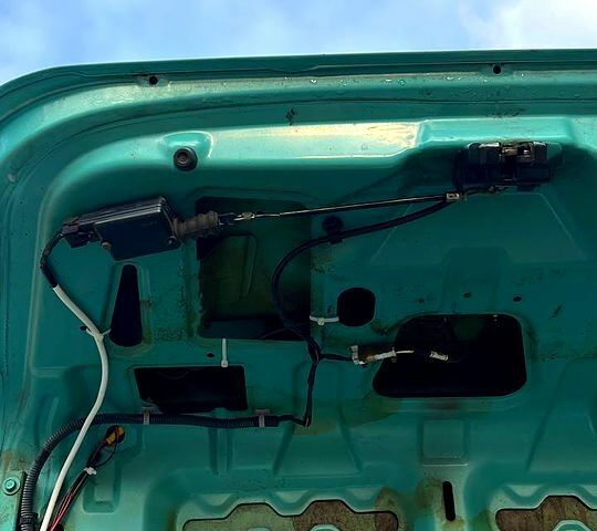 Зеленый Шевроле Авео, объемом двигателя 1.5 л и пробегом 179 тыс. км за 3150 $, фото 11 на Automoto.ua