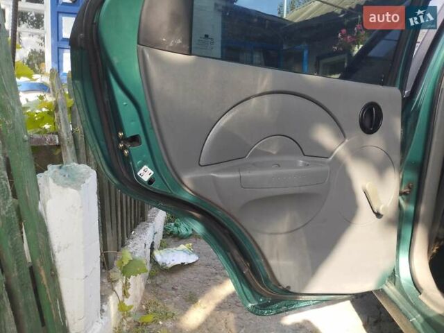 Зеленый Шевроле Авео, объемом двигателя 1.5 л и пробегом 230 тыс. км за 3000 $, фото 14 на Automoto.ua