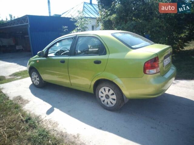 Зеленый Шевроле Авео, объемом двигателя 1.5 л и пробегом 180 тыс. км за 2500 $, фото 3 на Automoto.ua