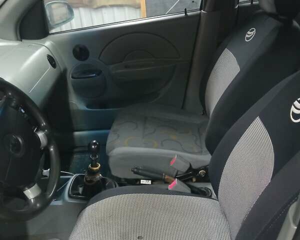 Зелений Шевроле Авео, об'ємом двигуна 1.5 л та пробігом 150 тис. км за 2913 $, фото 5 на Automoto.ua