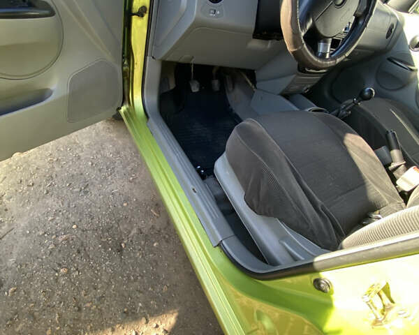 Зелений Шевроле Авео, об'ємом двигуна 1.5 л та пробігом 201 тис. км за 3200 $, фото 18 на Automoto.ua